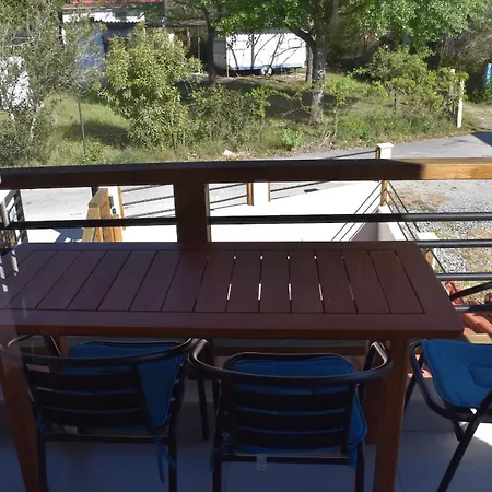 Arcadia - Walking Distance To Beach Apartment *