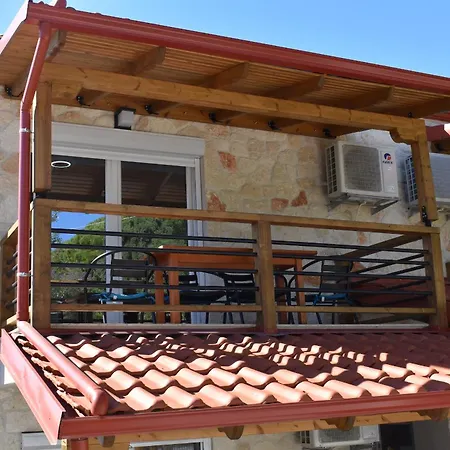 Arcadia - Walking Distance To Beach Apartment *
